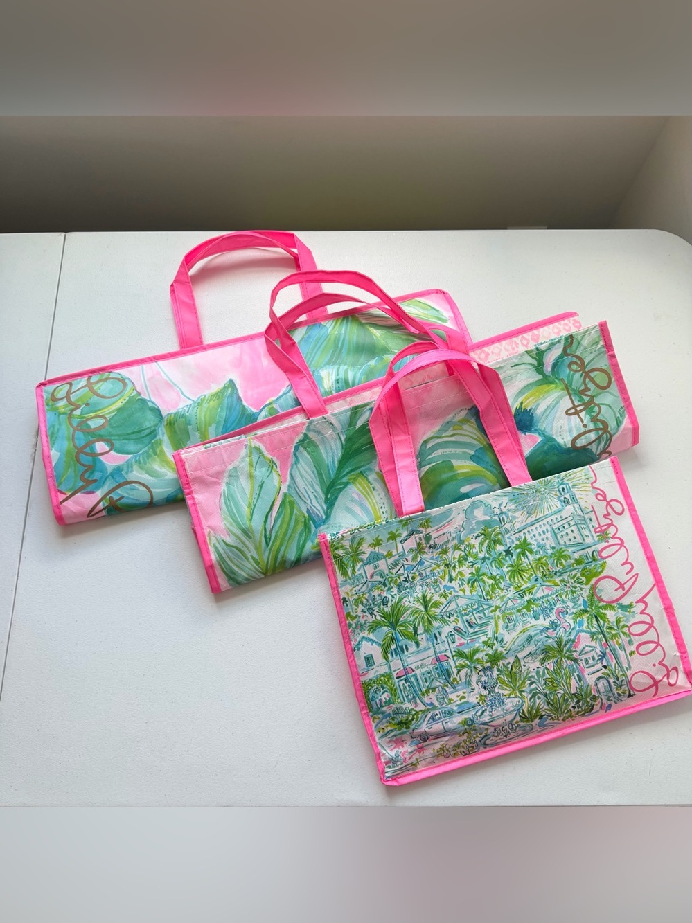 Lilly Pulitzer Shopping Bag Bundle (3)